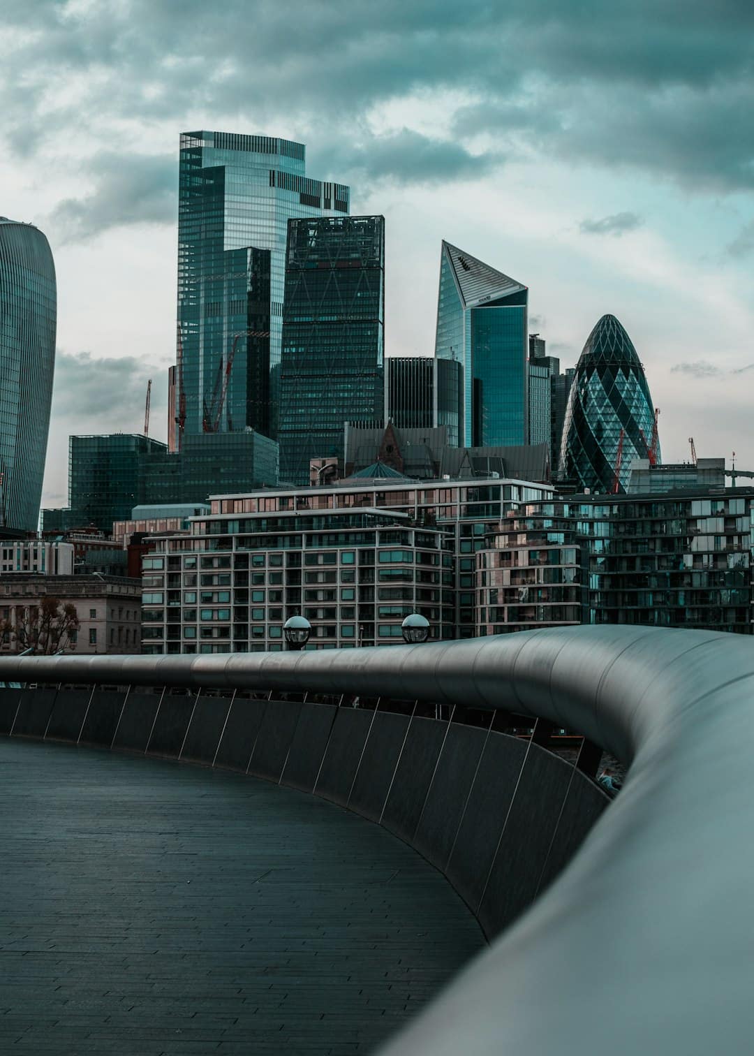 Londres au Royaume-Uni – dépôt de capital social en France