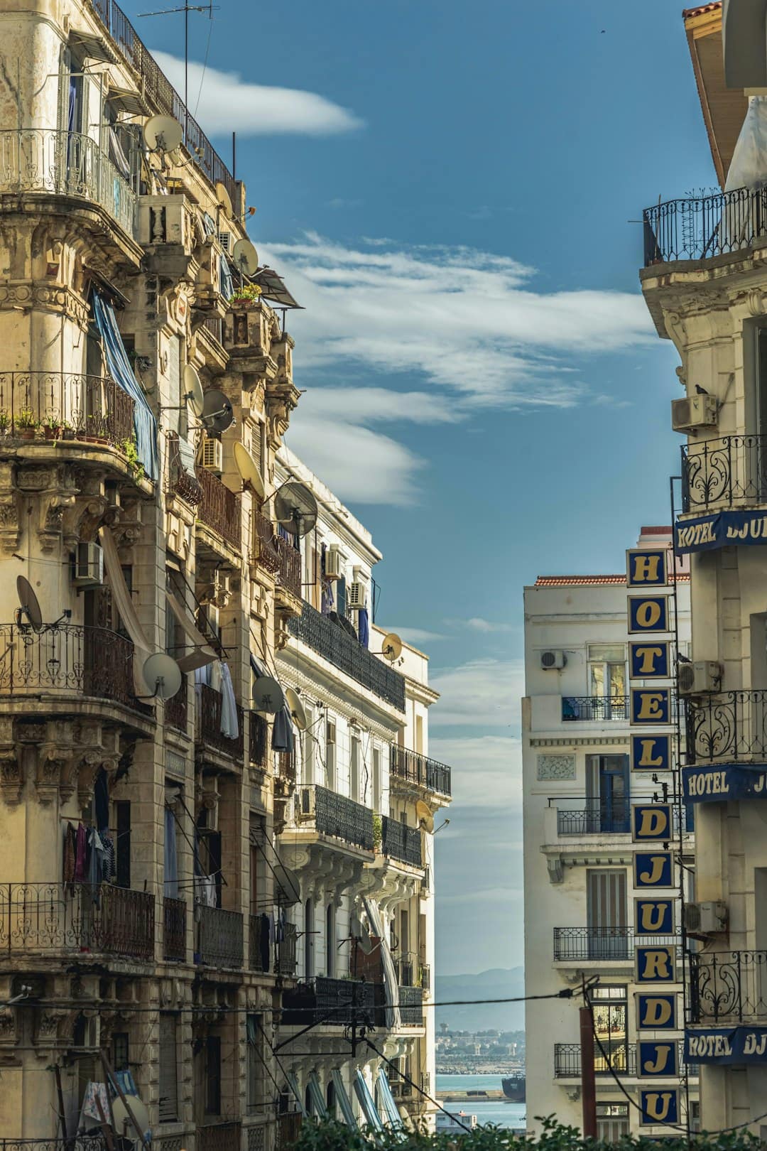 Alger en Algérie – dépôt de capital social en France depuis l’Algérie