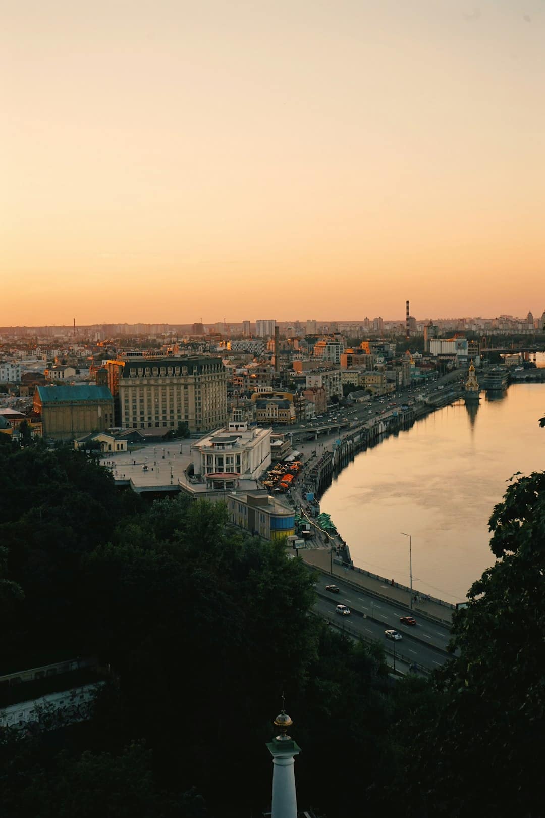 Kyiv en Ukraine – dépôt de capital social en France