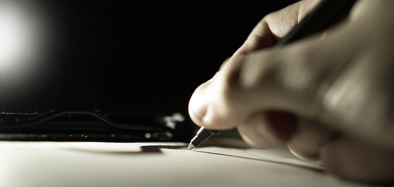 Les notaires accompagnent les particuliers comme les professionnels pour tout type de cartifications de documents.