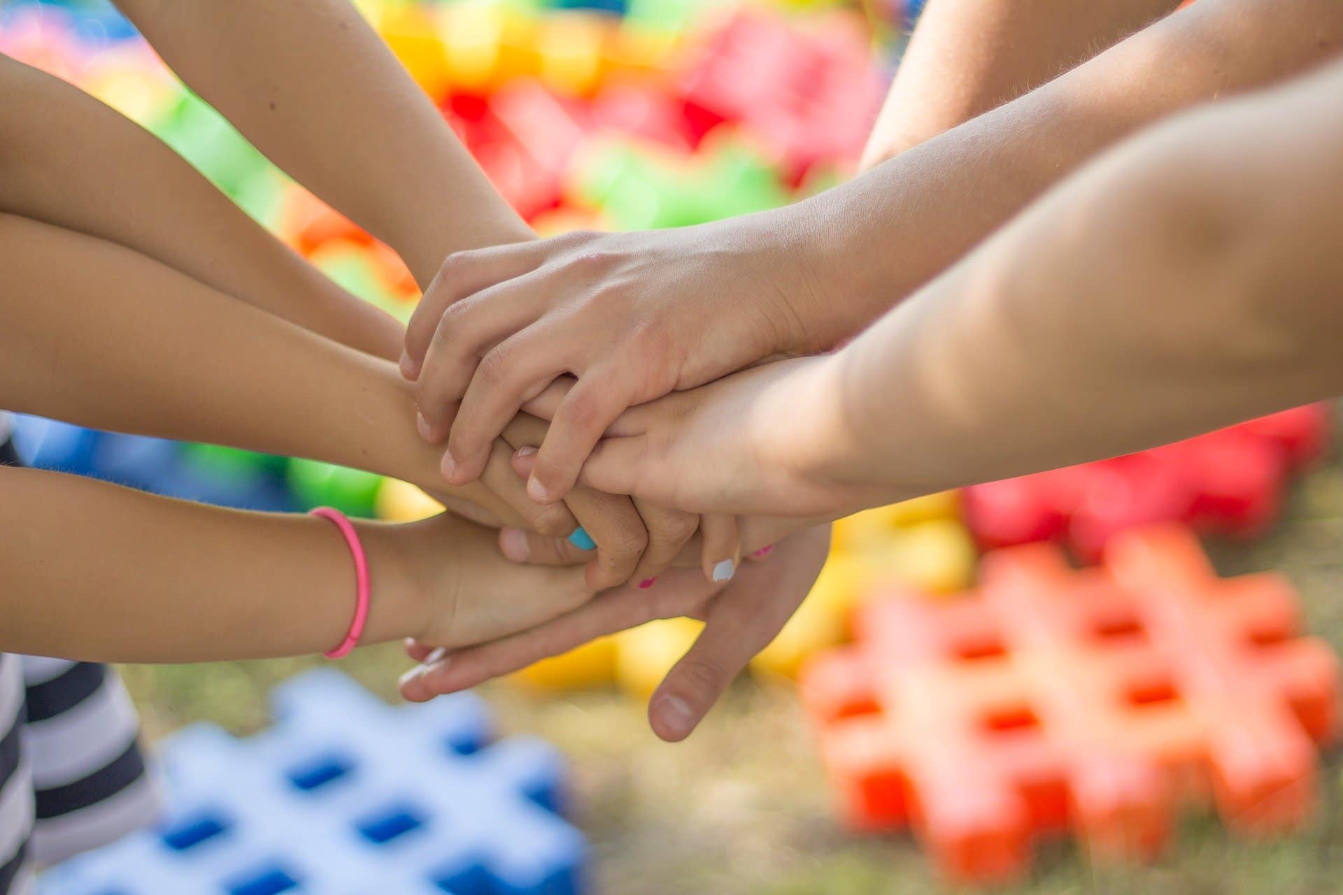 Qui doit obligatoirement donner son consentement à adoption chez un notaire ?