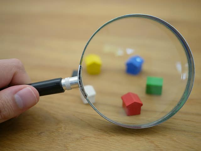 Les actes immobiliers sont publiés au service de la publicité foncière.