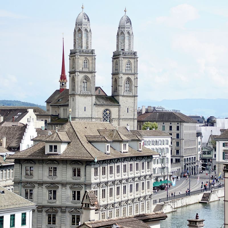 Zurich et investissement suisse dans une société française